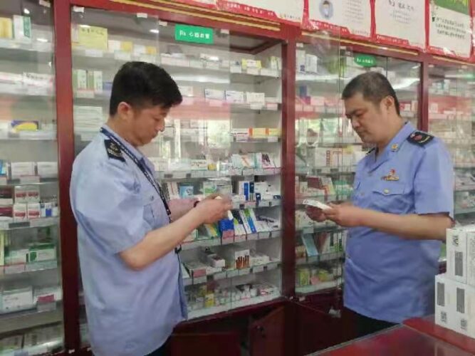 郑州二七区开展零售药店药品安全专项检查
